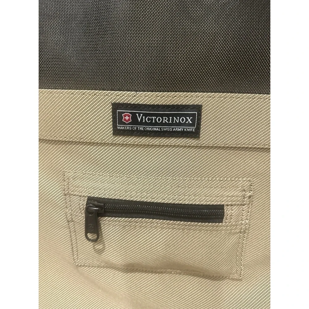 Victorinox Mobilizer NXT 4.0 -  HANGING INSERT ONLY‎ - Excellent Condition